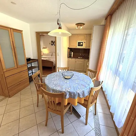 Apartment Chateau 26 *